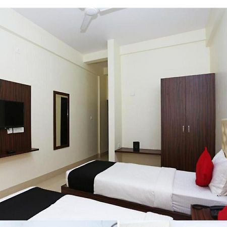 Triple Tree Hotel & Resorts Bhubaneswar Exterior photo
