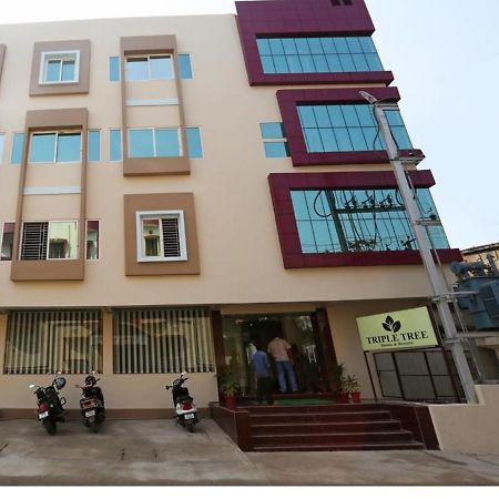 Triple Tree Hotel & Resorts Bhubaneswar Exterior photo